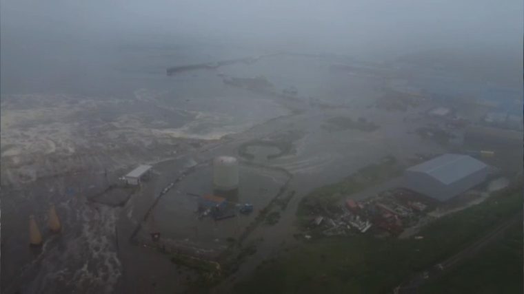 Alerte tsunami in 13 tari dupa cutremurul de 88