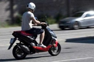 Arges A condus un moped neinmatriculat fara drept