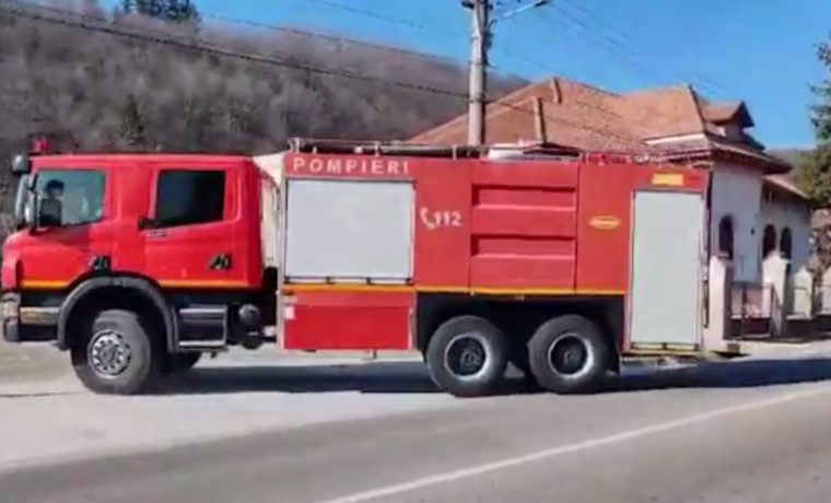 Barbat prins de electricitate in Aninoasa