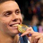 Din ce este facuta medalia de aur a lui David Popovici