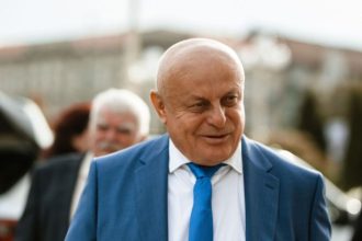 Directorul Romsilva care a incasat 100000 euro a dat in judecata regia