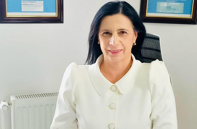 Estera Stamoiu presedinte OAMGMAMR Arges Celebram Serviciul de Ambulanta Arges si oamenii gata pentru ajutor