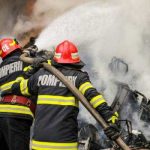 Incendiu la Leresti Arges Focuri pe acoperis