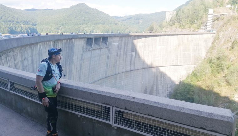 Medicul veterinar a alergat 48 km langa Lacul Vidraru