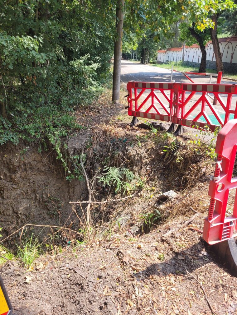 Pe strada Trivale canalizarea pluviala va fi reabilitata