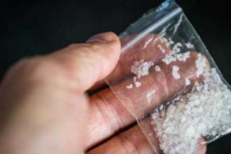 Poliist de frontiera traficant de droguri in timpul liber