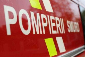 Pompierii cauta un copil intr un helistheu