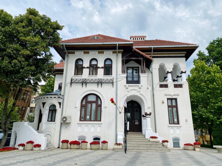 Reabilitarea Casa Casatoriilor din Pitesti