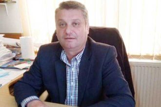 Reabilitari cladiri si drumuri in comuna Cosesti