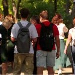 Sondaj INSCOP Sub un sfert dintre romani cred in viitor