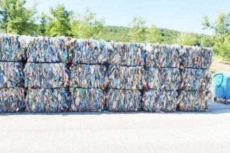 UE interzice plasticul pana in 2030