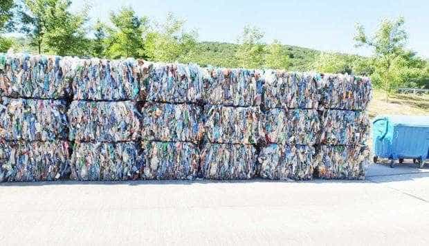 UE interzice plasticul pana in 2030