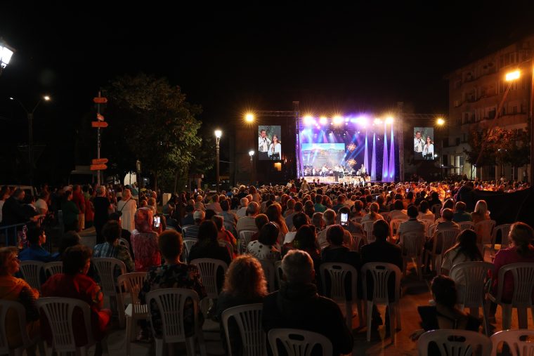 23 de tineri concureaza la Festivalul Sus la munte la Muscel