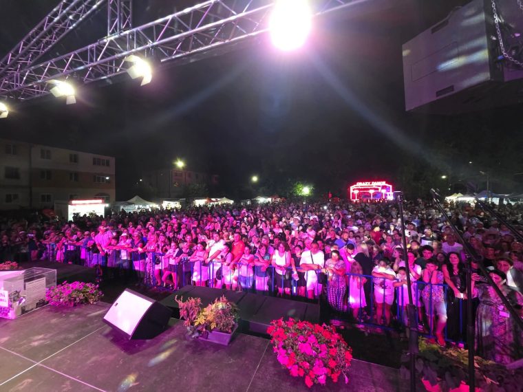 4500 de persoane au celebrat Ziua orasului Stefanesti