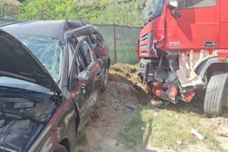 Accident in Arges la Cetateni doi raniti