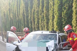 Accident la Albestii de Muscel Doi raniti transportati cu ambulanta