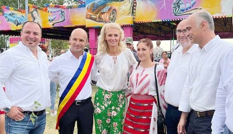 Alina Gorghiu la ziua comunei Barla Sarbatoream o comunitate unita
