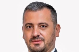 Anunt fara precedent al primarului din Corbeni