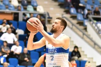 Bogdan Tibarna a parasit FC Arges Basketball
