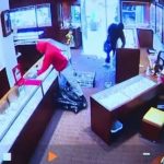 Ceasuri si diamante de 2 milioane dolari furate