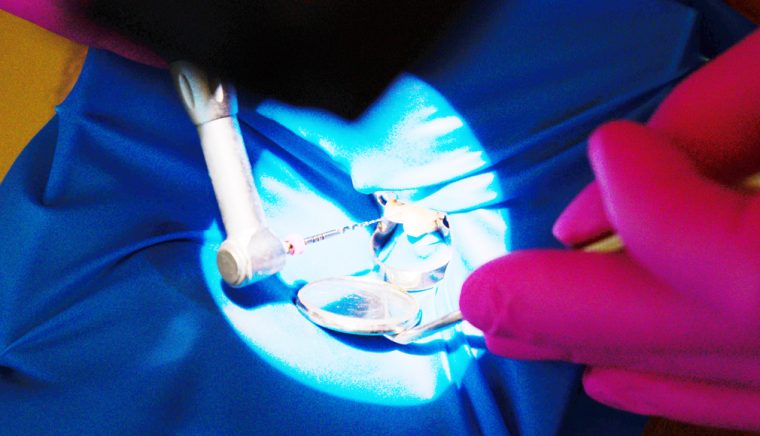 Clinica de medicina dentara Dr TEO Zambim impreuna Coroanele dentare