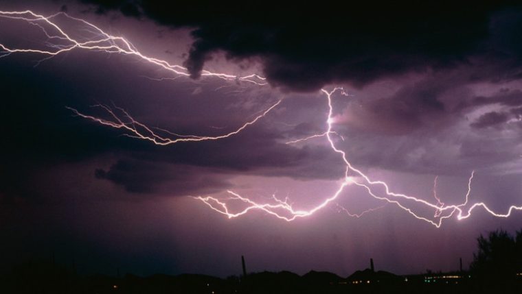 Cod galben de furtuni duminica 25 judete afectate