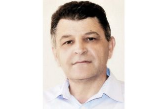 David Ilina Portretul artistului in tinerete