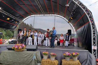 Festivalul Traditii Argesene la Corbeni cu minuni romanesti