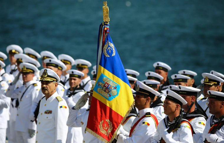 Festivitati de Ziua Marinei cu premierul Ilie Bolojan