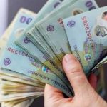 Guvernul pregateste reducerea salariilor cu 30 si concedieri