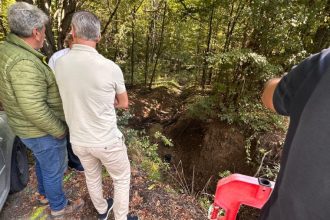 Incep reabilitarea canalizarii pluviale Schitul Trivale