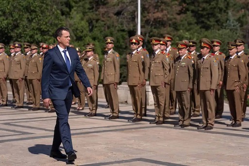 Ministrul Apararii Reforma pensii militare dezechilibre majore