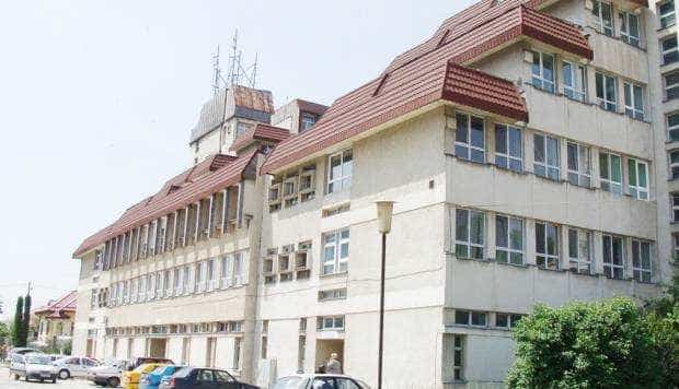 Nu vrea nimeni la spital Campulung fara juristi