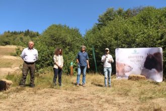 Nucsoara promoveaza o noua poteca tematica Arhitectii Naturii