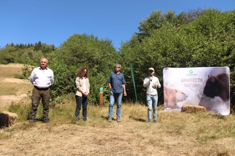 Nucsoara promoveaza o noua poteca tematica Arhitectii Naturii