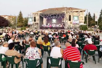 Orasul Mioveni a avut o seara magica