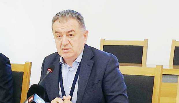 Primarul Cristian Gentea despre comasarea scolilor Guverul a dorit asta