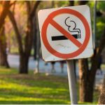 Primul oras din Romania interzice fumatul in parcuri