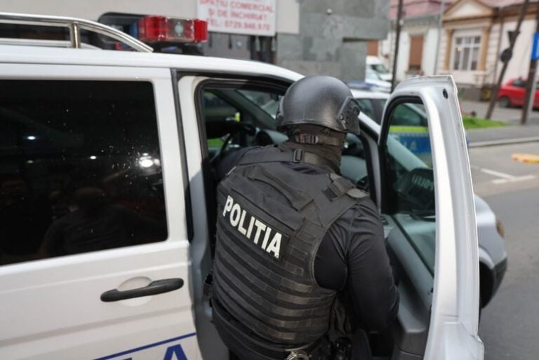 evaziune fiscala in comertul cu masini perchezitii si audieri