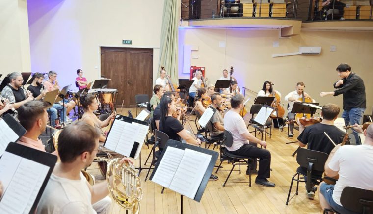 14 dirijori vor reveni pe scena Filarmonicii Pitesti