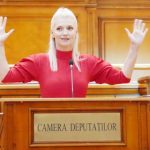 Alina Gorghiu Comunitatea surzilor din Arges merita sprijin