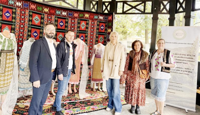 Alina Gorghiu la ziua comunei Rucar Un loc cu traditie