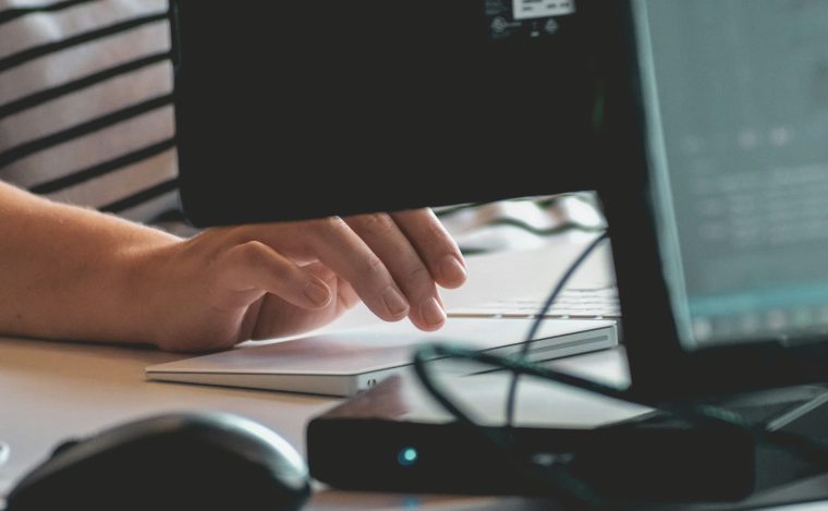 Amenintare pe e mailul unei scoli din Pitesti