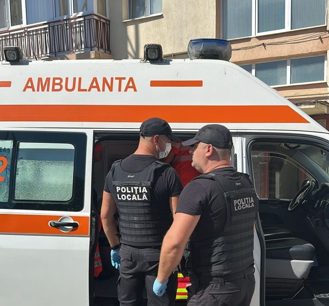 Apartament plin de desuri si gandaci in Pitesti