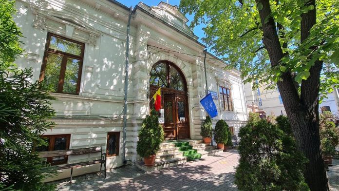 Arge Cursurile incep la Scoala Populara de Arte