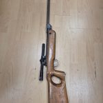 Arges Prins in timp ce vindea o arama la targ