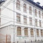 Argesul a ramas cu opt scoli de aplicatie