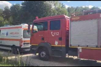 Barbat gasit mort in masina la Campulung