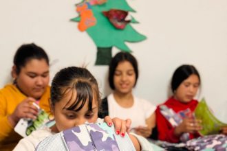 Campania Ghiozdanul meu a ajuns la 92 de copii