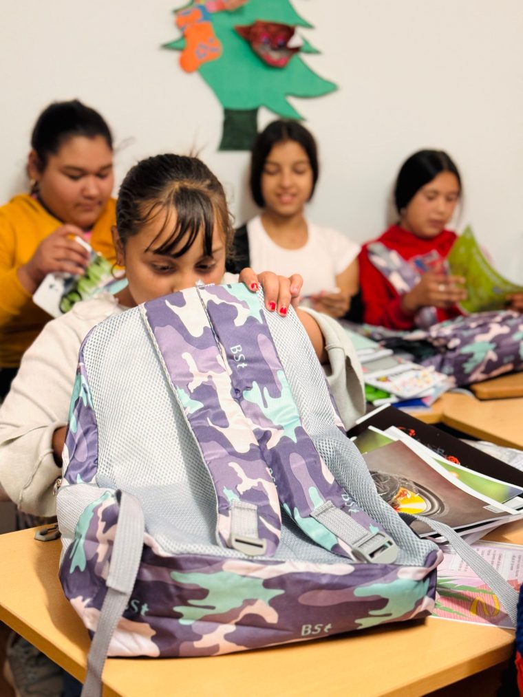 Campania Ghiozdanul meu a ajuns la 92 de copii